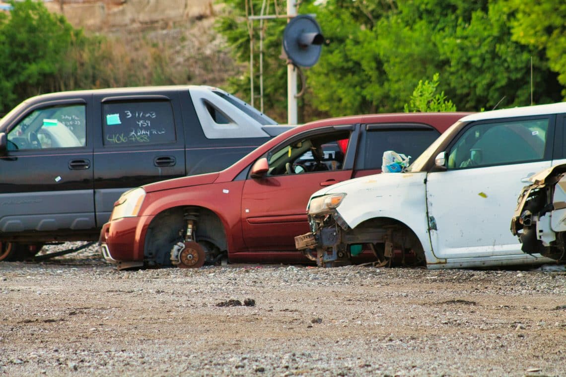 Mettre une voiture à la casse auto